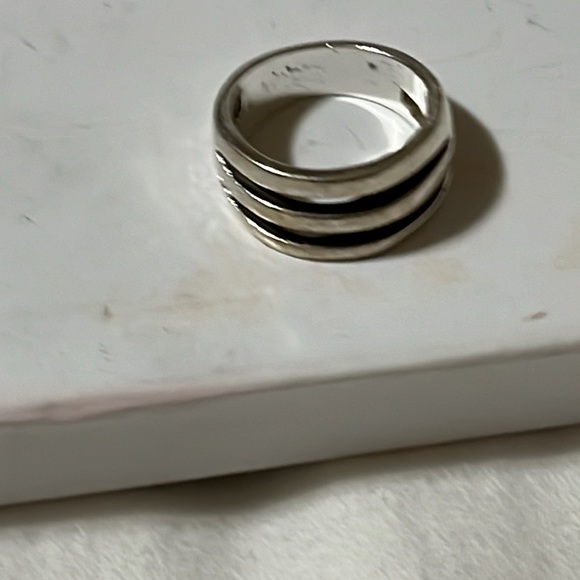 Sterling Silver stamped ring - Picture 3 of 3